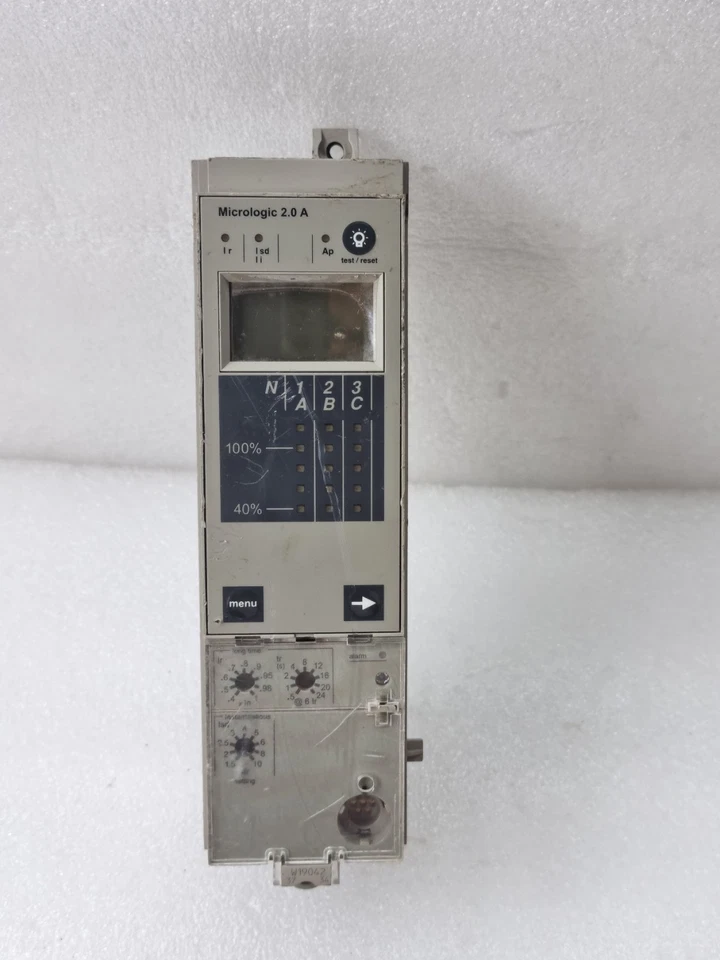 USED SCHNEIDER ELECTRIC 33071 MICROLOGIC 2.0A DIGITAL CIRCUIT BREAKER TRIP UNIT